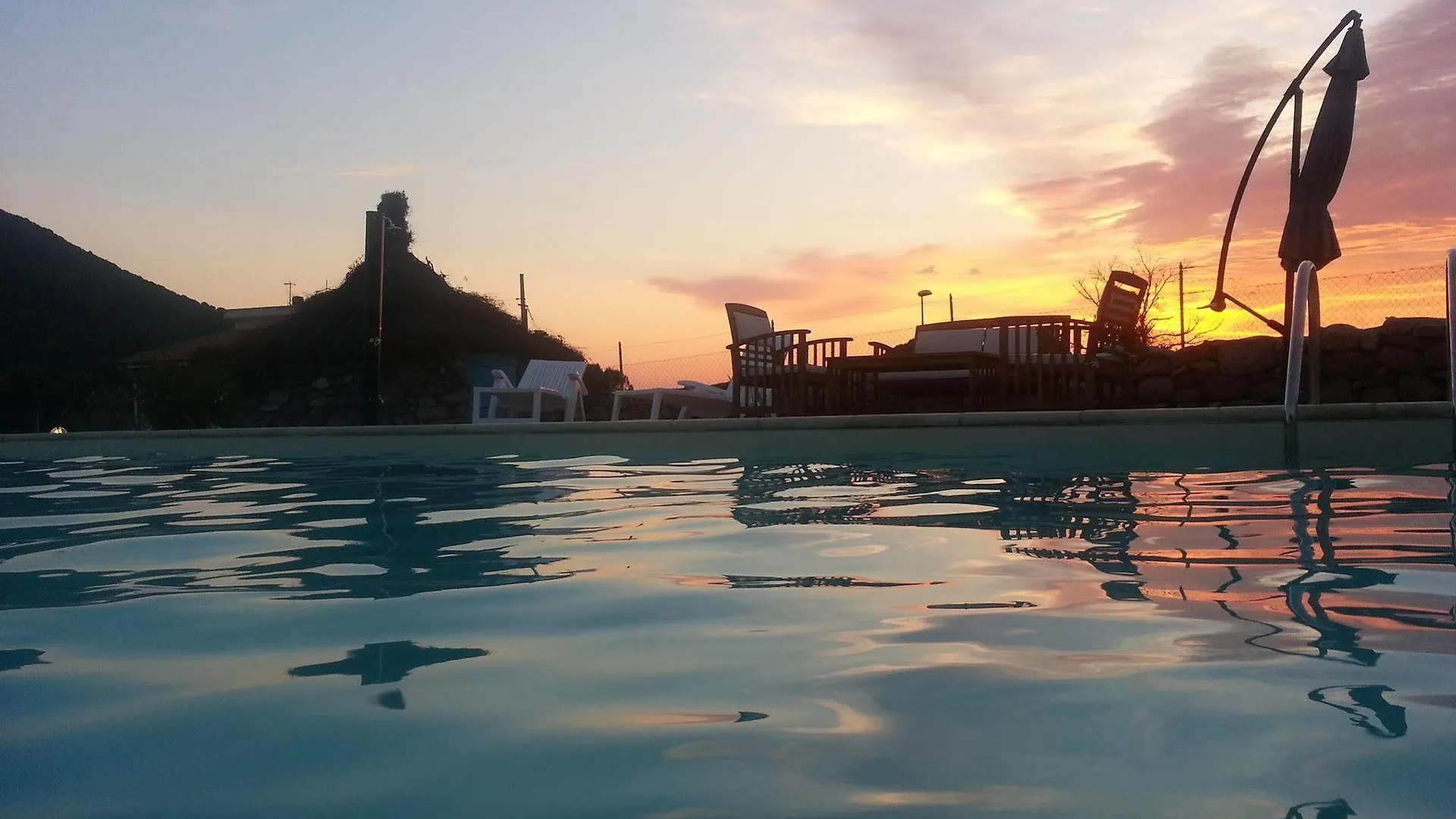 Sa Corti De Sa Perda Piscinas Hotell 3*,