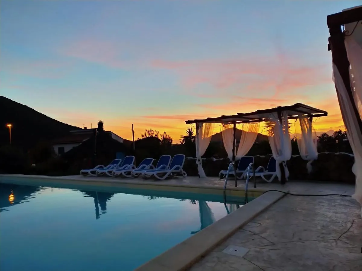 Pensionat Sa Corti De Sa Perda Piscinas Hotell