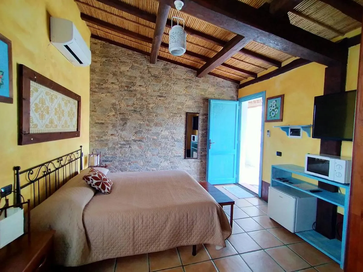 *** Pensionat Sa Corti De Sa Perda Piscinas Hotell Italien